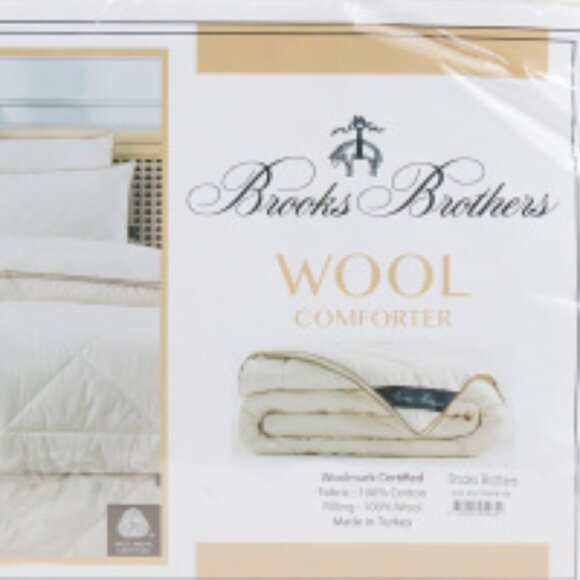 BROOKS BROTHERS Luxury Year Round Comforter - Picture 2 of 3